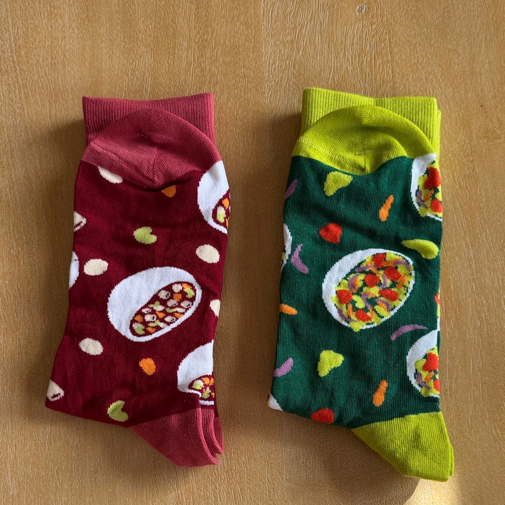 Olive Garden Novelty Socks 2 Pairs